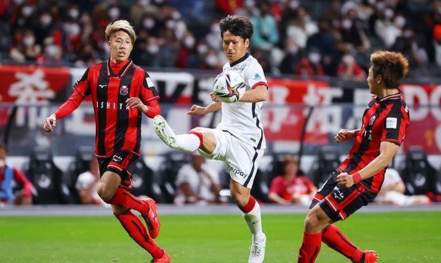 柏太阳神火力全开，轻取对手晋级！的简单介绍