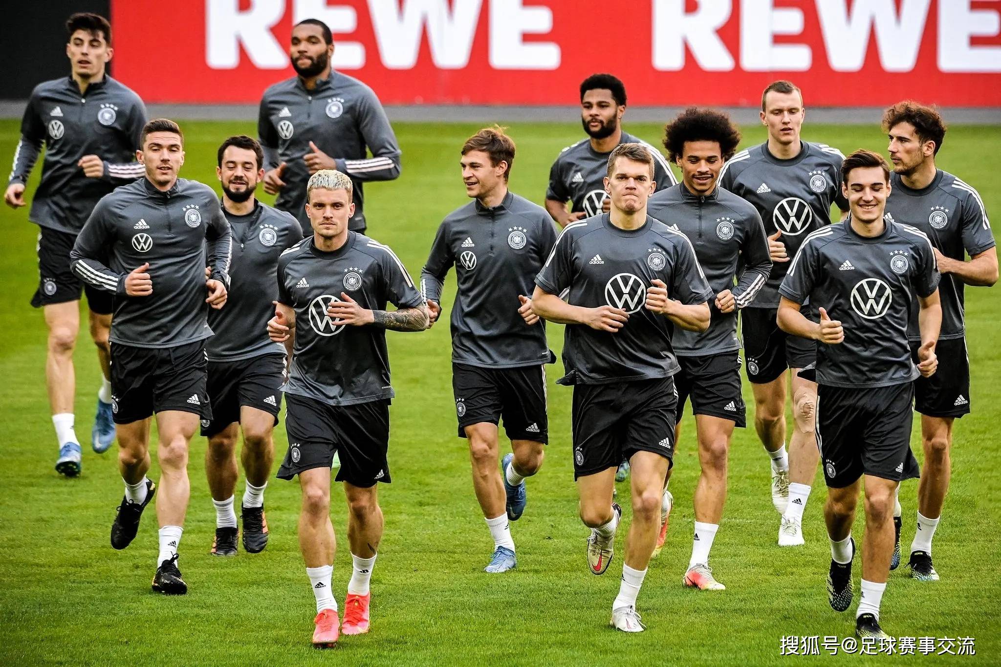 乌克兰国家队战胜对手晋级欧洲赛四强