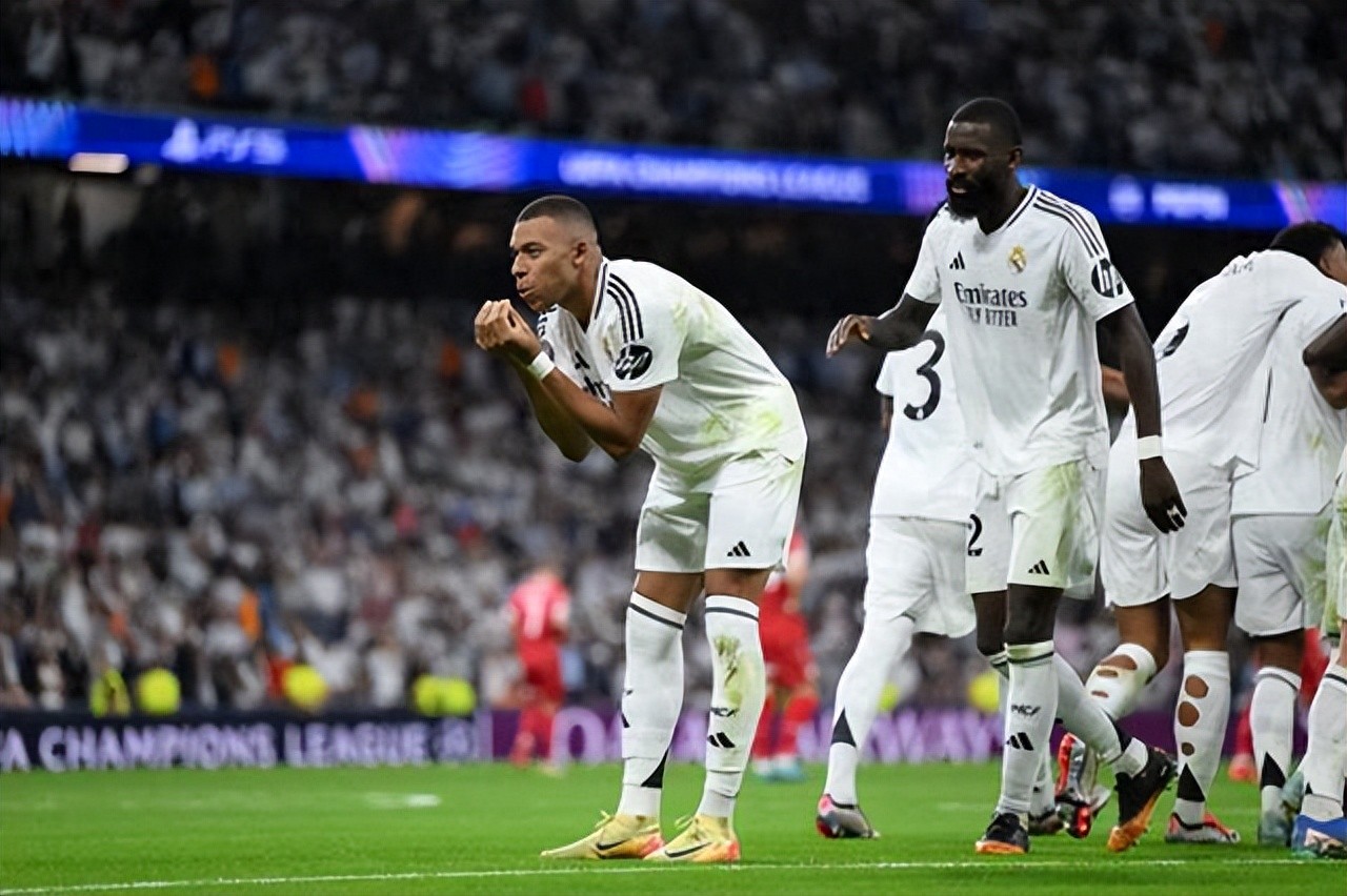 西班牙队决赛迎战劲敌，目标只有挺进决赛